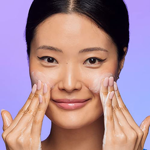 LANEIGE Water Bank Cleansing Foam: Ácido Hialurônico, Papaina, Suaviza e Amacia Visivelmente  LANEIGE