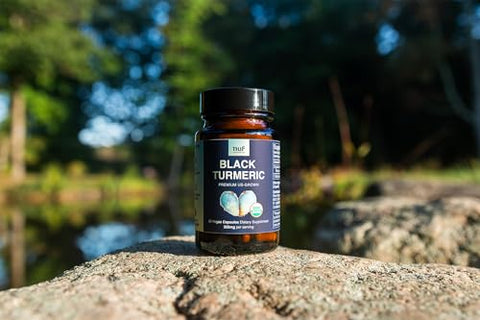 New Universe Food - Cápsulas Veganas de Raiz de Cúrcuma Negra Orgânica 350mg – Cultivada nos EUA – Livre de Glúten – Não Transgênica – Suporte Natural para as Articulações – Resposta Inflamatória Saudável – Imunidade Adequada