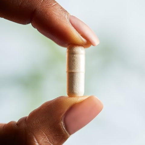 SOLGAR - Solgar Vitamina K2 MK7 100mcg Cápsulas Vegetais – Suporte à Saúde Óssea Fonte Natural de Alimento Integral a partir de Extrato de Natto – Sem OGM e Sem Glúten – 50 Unidades