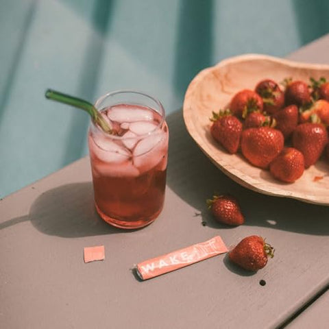 Rookie Wellness LLC - Rookie Wellness Wake – Pó de Bebida Energética Natural com 125 mg de Cafeína do Extrato de Chá Verde, Vitaminas do Complexo B, Extrato de Ashwagandha | Marca Rookie Wellness