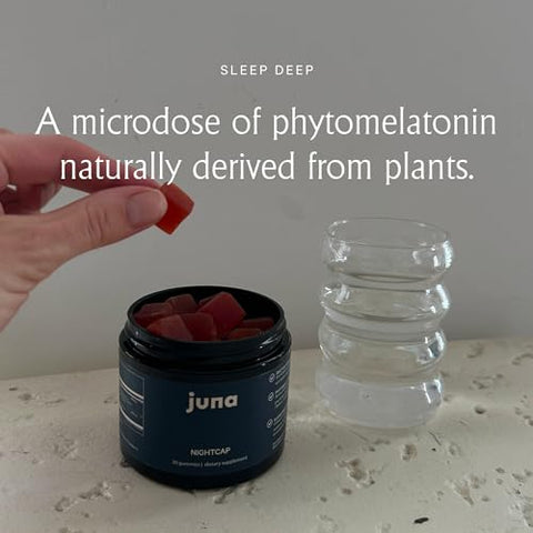 Nightcap Gomas para Dormir de Adultos – Auxílio Natural ao Sono com Fitomelatonina, Sem Açúcar, à Base de Plantas – Fórmula com Cereja, GABA, Magnésio e Camomila - Juna