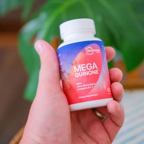 MegaQuinone – Suplemento de Vitamina K com Vitamina K2 MK7 e Vitamina K1 – com Magnésio Quelado e Zinco para Melhor Absorção (60 Cápsulas) - Microbiome Labs