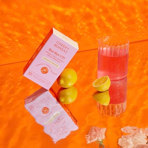 Bye Bye UTI – Pó para Bebida de Suporte ao Trato Urinário | 10 Pacotes | Sabor Limonada de Hibisco – Suporte ao Trato Urinário Saudável, Ação Rápida, Mistura Simples com Água - Cheeky Bonsai
