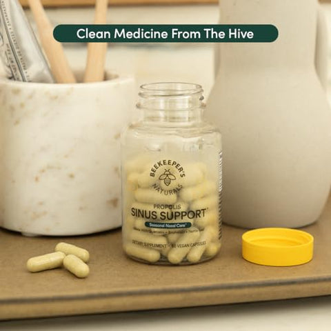 Beekeeper's Naturals - Beekeeper’s Naturals – Suporte Natural para os Seios Nasais de Adultos, Alívio de Cuidados Nasais Sazonais com Própolis, Quercetina, Bromelina, Folha de Urtiga