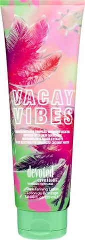 Vacay Vibes Loção Bronzeadora – Cocktail Bronzeador Tropical para Uso Interno/Externo Infundido com Extratos Hidratantes de Melancia e Goiaba, Enriquecido com Eletrólitos – 200ml - Devoted Creations