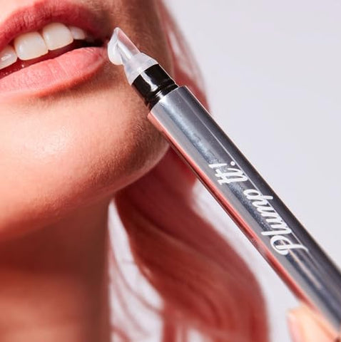 Sérum Labial Volumizador Transparente | Lábios Instantaneamente Mais Volumosos, Cheios e Macios  Plump It! - Plump It!
