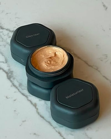 Conjunto de Viagem Cadence – Cápsulas Magnéticas para Cuidados com a Pele – Limpeza Facial, Hidratante, Protetor Solar – 3 Cápsulas Médias (15g) com Limpeza e Hidratante