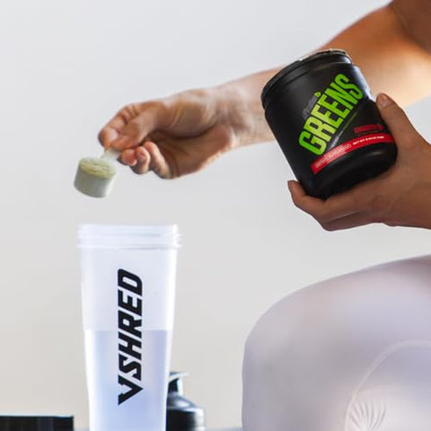 Greens Strawberry – Pó Premium de Verdes – V Shred – 100g - Sculpt Nation