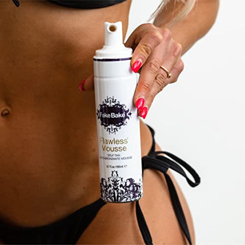 Flawless Mousse Autobronzeador – Bronzeado Perfeito e Duradouro para Todos os Tons de Pele Feminina - Fake Bake