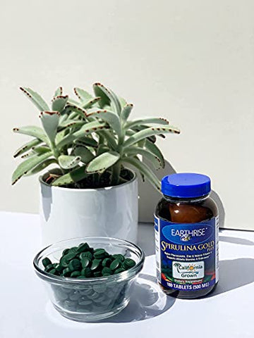 Spirulina Gold Plus 500mg Tablet 180 comprimidos – Spirulina Premium Natural da Califórnia, Vegana, Livre de Glúten, Amiga da Dieta Keto, Super Alimento Rico em Vitaminas – Marca Earthrise - Earthrise