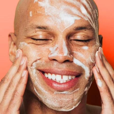 Limpeza Facial de Carvão Ativado para Acne com 1%% de Ácido Salicílico e Carvão Natural, Previne Espinhas e Absorve Oleosidade para Limpeza Profunda dos Poros, 200ml (3 Unidades) - Bioré