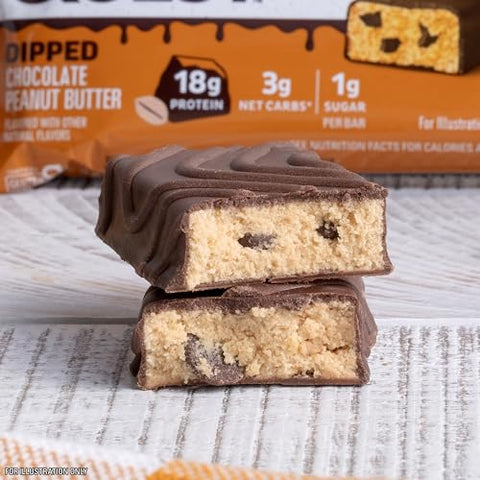 Barras de Proteína Dipped Chocolate Peanut Butter, 18g Proteína, 1g Açúcar, 3g Carboidratos Líquidos, Sem Glúten, 12 Unidades - Quest Nutrition