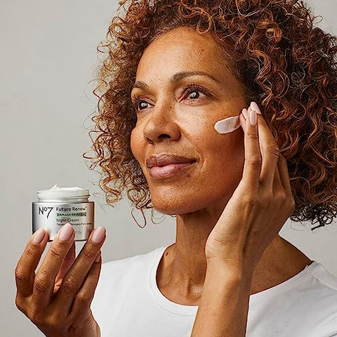 Future Renew Creme Noturno Reversor de Danos – Hidratante Facial - No7