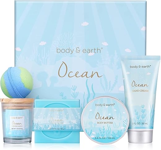 BODY & EARTH - Conjunto de Presentes para Mulheres: Kit de Banho e Corpo com 5 Peças Perfumadas de Spa com Aroma de Oceano para Mulheres, Inclui Vela Perfumada, Manteiga Corporal, Creme para as Mãos, Bomba de Banho, Presentes de Banho