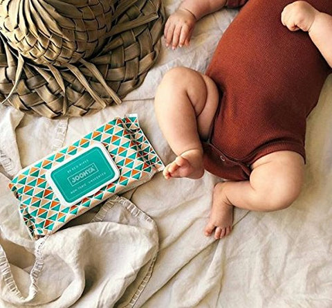 JOONYA - Joonya Baby Wipes – Lenços umedecidos para bebês não tóxicos e amigos do meio ambiente para uma pele calma e saudável – Lenços sem fragrância – Lenços para bebês em quantidade – 3 pacotes de 80 lenços para fraldas (240)
