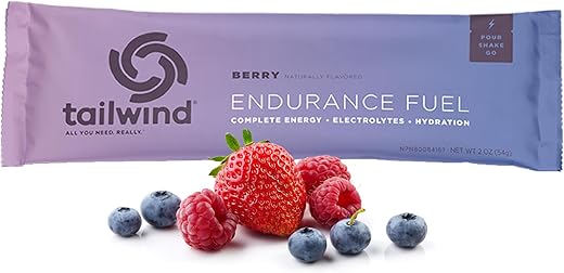 Endurance Fuel: Pó para Bebida Esportiva de Única Porção com Eletrólitos, Sem Transgênicos, Livre de Soja, Laticínios e Glúten, Vegano, Sabor de Frutas Vermelhas, Embalagem com 12 Unidades - Tailwind Nutrition