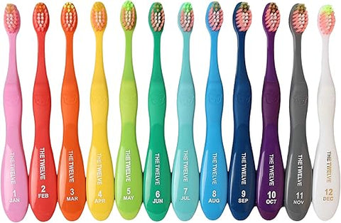 THE TWELVE - Escova de Dentes Infantil TheTwelve para 3-8 Anos Cores do Arco-Íris Embalagem com 12 Unidades