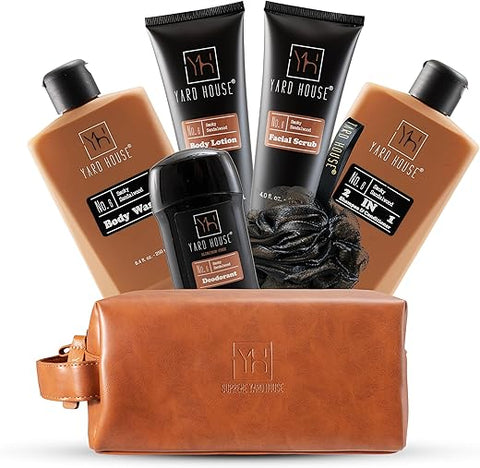Yard House - Conjunto de Presente de Banho e Corpo de Luxo para Homens – Sandalwood Defumado – Kit de Cuidados com a Pele Natural para Homens c/ Sabonete Líquido, Esfoliante Facial, Loção Corporal, Desodorante em Couro